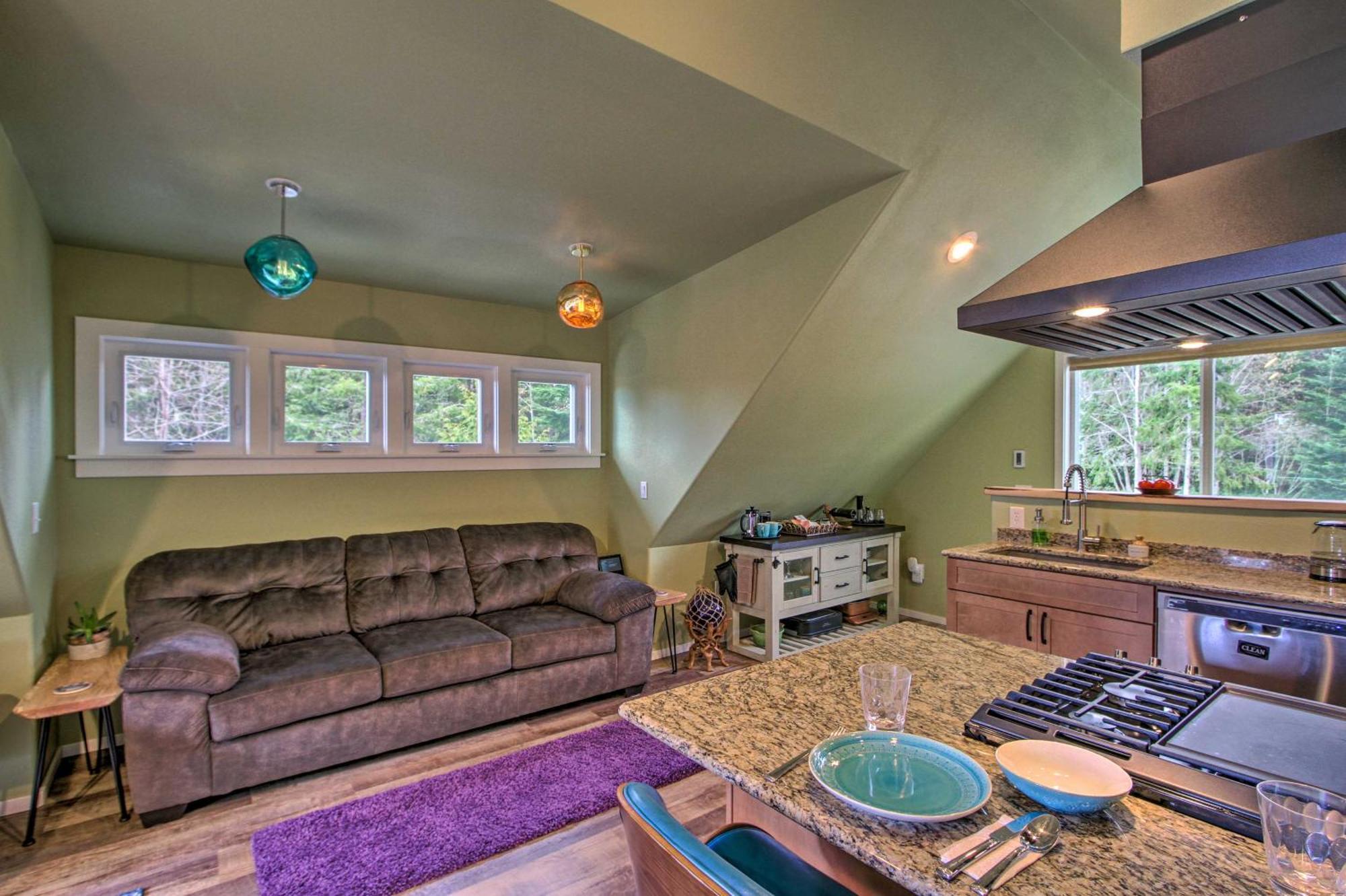 Ferienwohnung Charming Port Angeles Studio With Deck And Views! Exterior foto