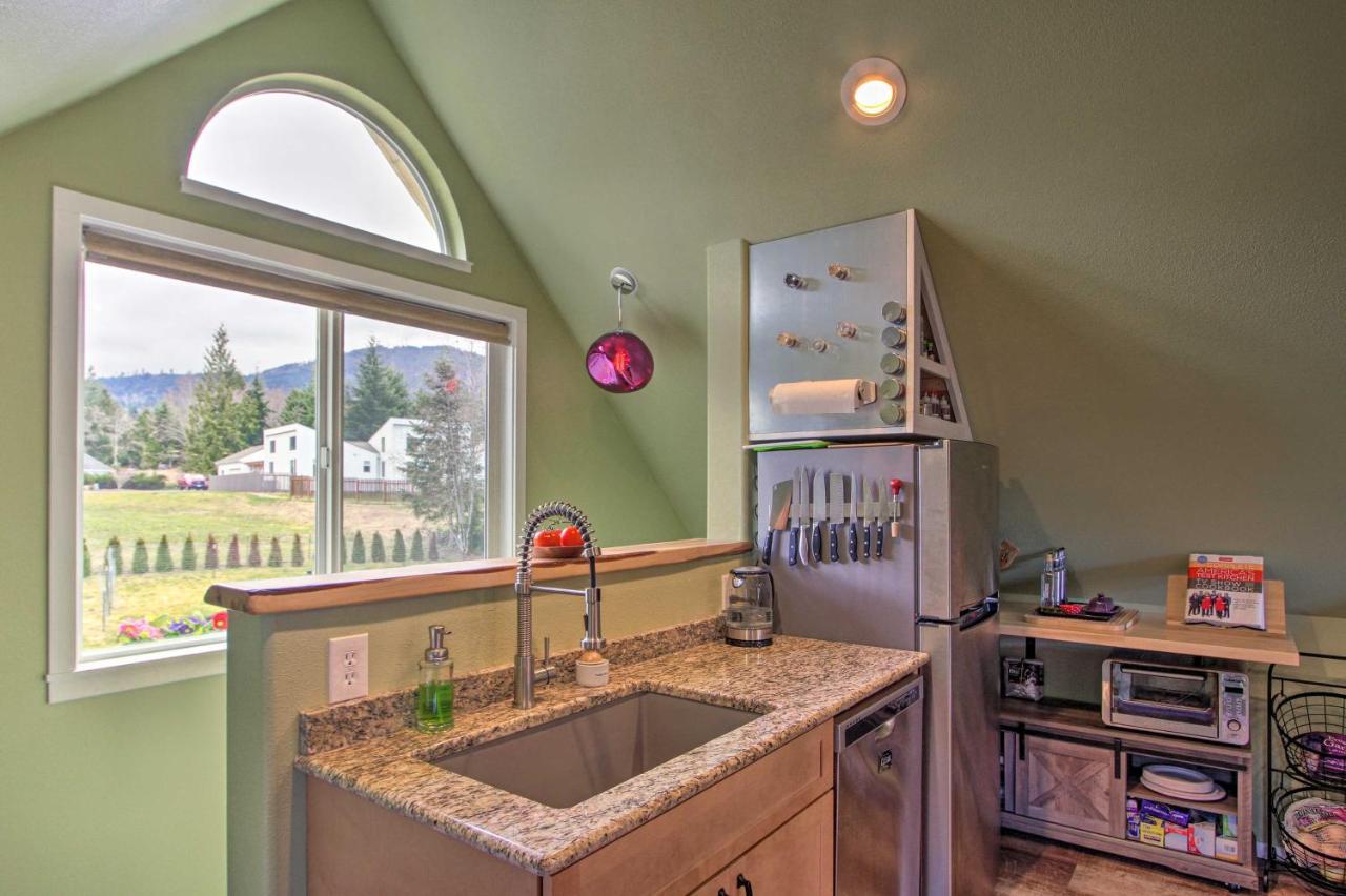 Ferienwohnung Charming Port Angeles Studio With Deck And Views! Exterior foto