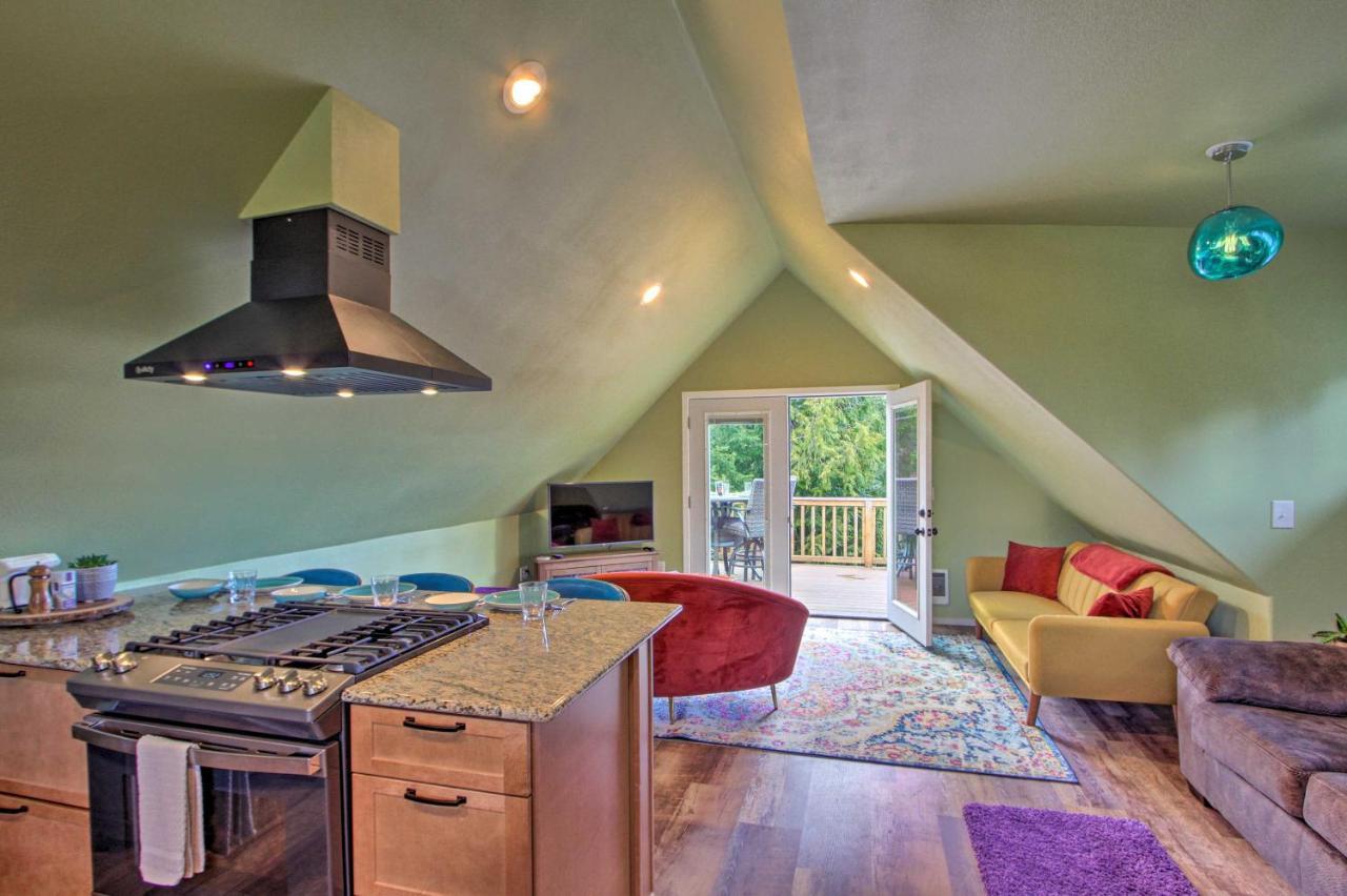 Ferienwohnung Charming Port Angeles Studio With Deck And Views! Exterior foto
